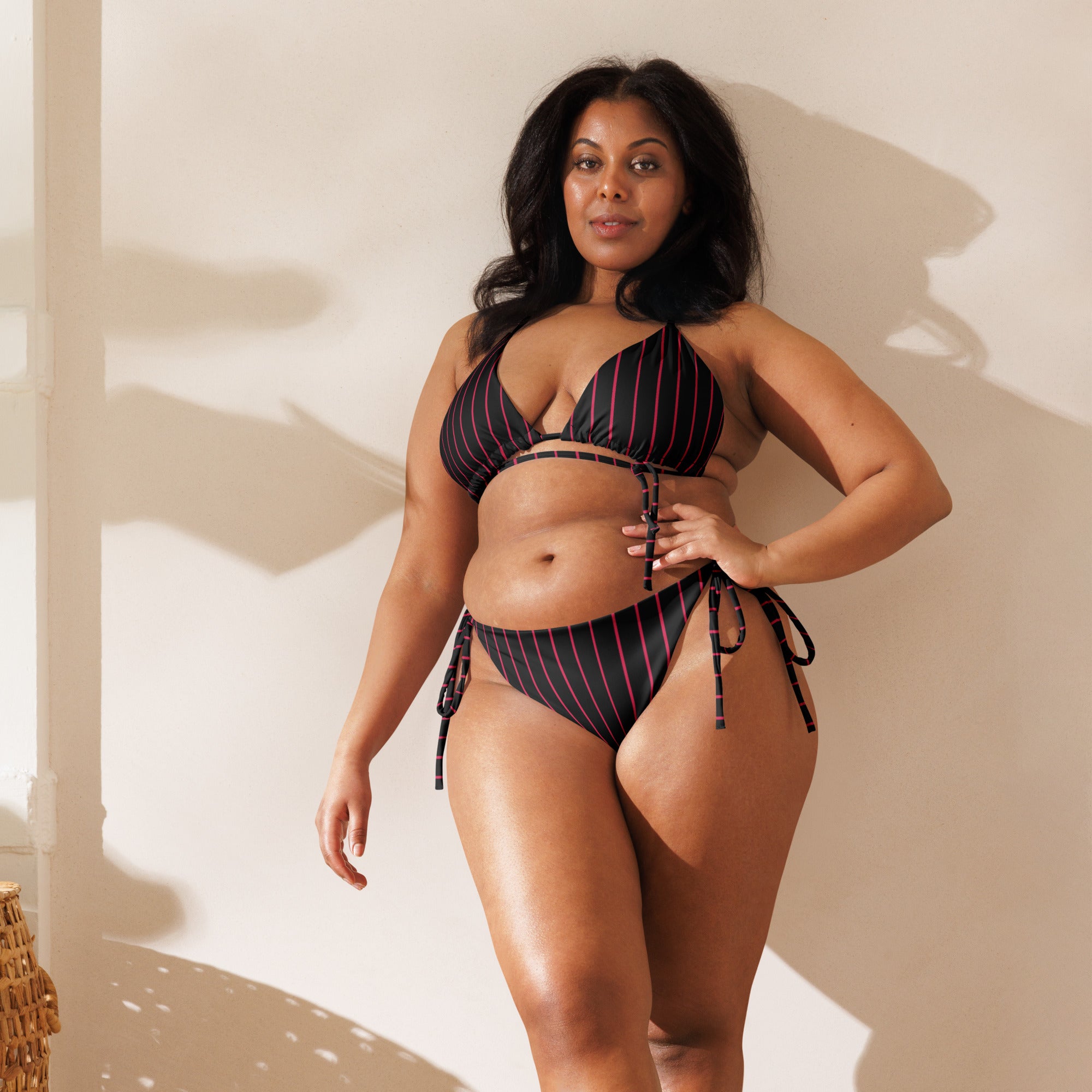 ROYAL Team Iconic. FEMme Swim Pinstripe