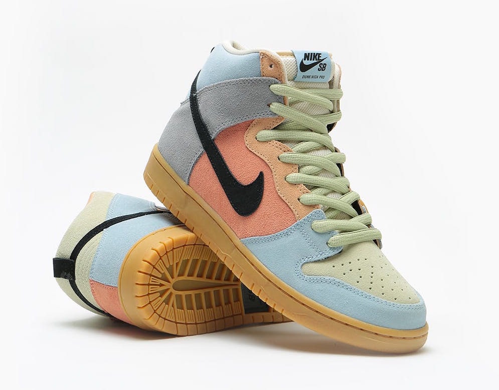 CRXWN | Drip Or Dye SB High Spectrum Easter Ombre Sports Bra Venice Beach Vibez